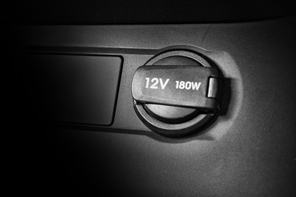 Hyundai_i20_12_Volt_Power_Outlet